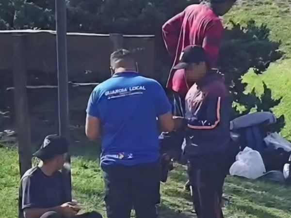 Control a limpiavidrios de La Falda: uno de ellos ten&iacute;a pedido de paradero de otra provincia