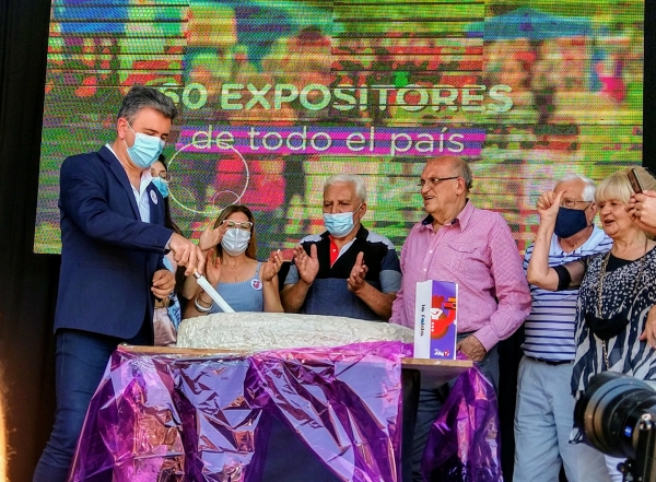 Quedó inaugurada la 23° Fiesta Nacional del Alfajor de La Falda