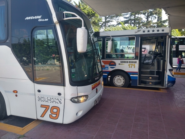 Paro de interurbanos por 4 d&iacute;as