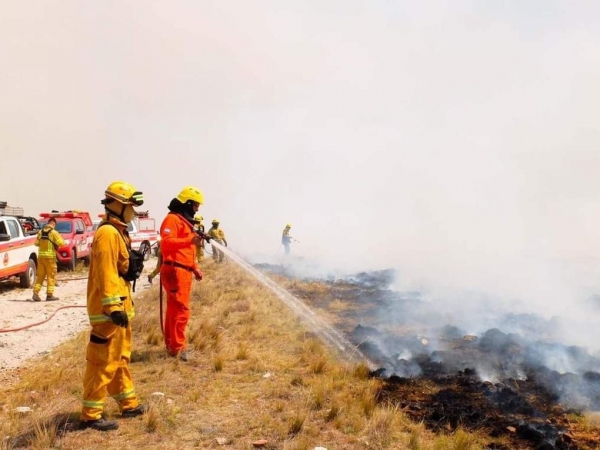 Incendio en Cuchi Corral: se espera poder contener el avance del fuego en las pr&oacute;ximas horas