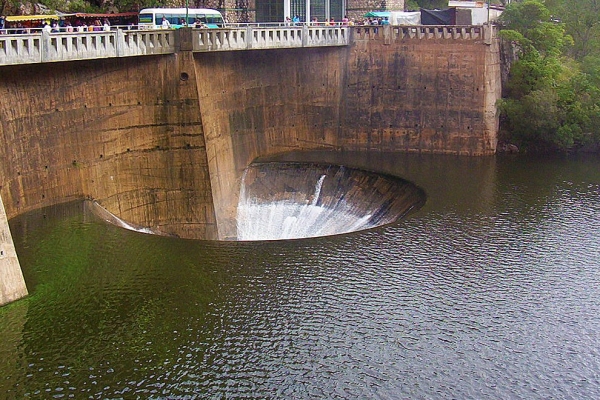 Abren v&aacute;lvulas de los principales embalses de C&oacute;rdoba