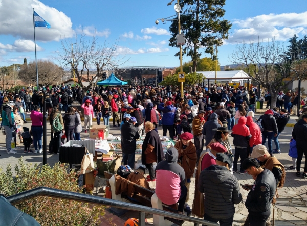 Despu&eacute;s de dos a&ntilde;os, vecinos y turistas disfrutaron de las Patronales de Huerta Grande