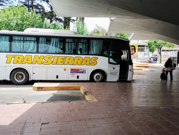 Desde este martes el pasaje del transporte interurbano costar&aacute; un 44,3% m&aacute;s caro