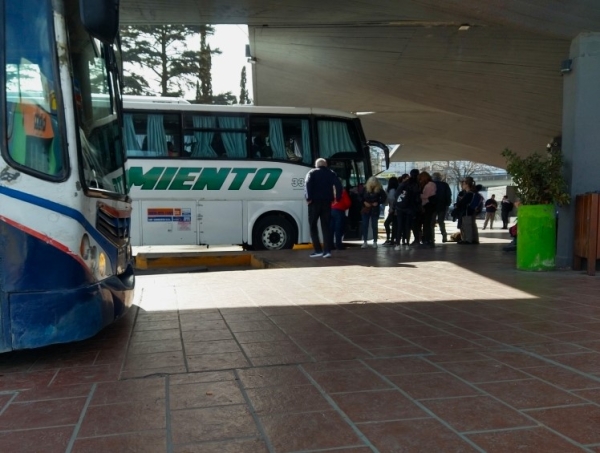Se viene otro aumento de los interurbanos: esta vez del 6%