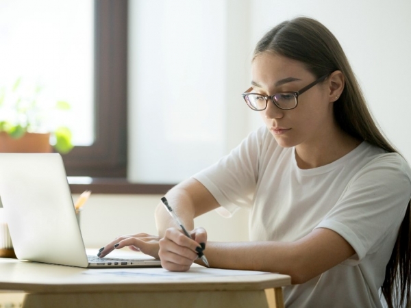 Inscripciones abiertas para una nueva formaci&oacute;n gratuita en programaci&oacute;n