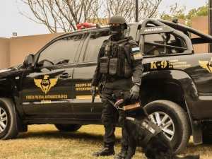 Usaba la temporada de turismo para vender drogas en Carlos Paz: fue detenido en la v&iacute;a p&uacute;blica