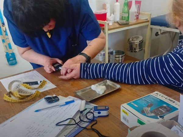 Contin&uacute;a la campa&ntilde;a de detecci&oacute;n temprana y prevenci&oacute;n de la diabetes en Valle Hermoso