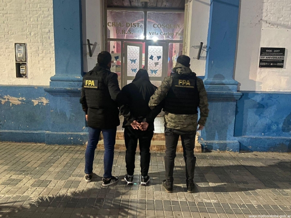 La FPA detuvo a un barrabrava por vender coca&iacute;na en Cosqu&iacute;n