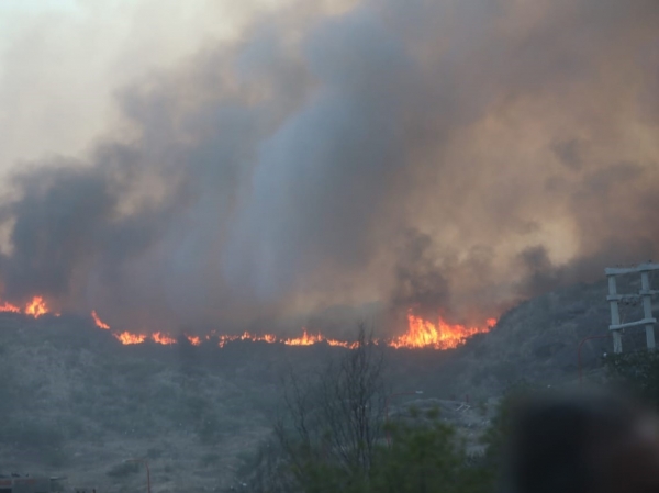 Sigue activo el incendio en el sur de Punilla y el gobernador Schiaretti estuvo en la zona