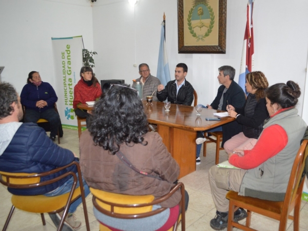 Provincia comenz&oacute; con el relevamiento de productores damnificados por el incendio en el centro de Punilla