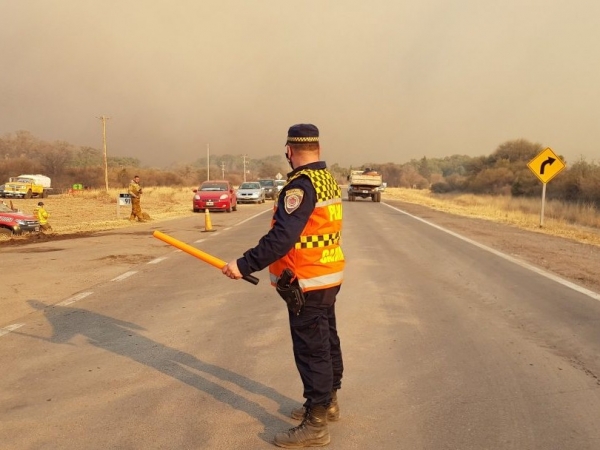 Incendios: corte total en Ruta 14 por falta de visibilidad