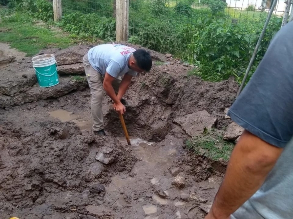 Huerta Grande: por la reparaci&oacute;n de un ca&ntilde;o maestro hay barrios sin servicio de agua