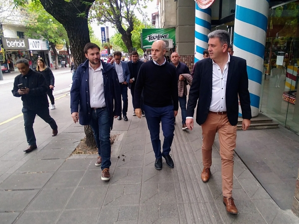 Larreta en La Falda: reuni&oacute;n con referentes pol&iacute;ticos y charla con vecinos