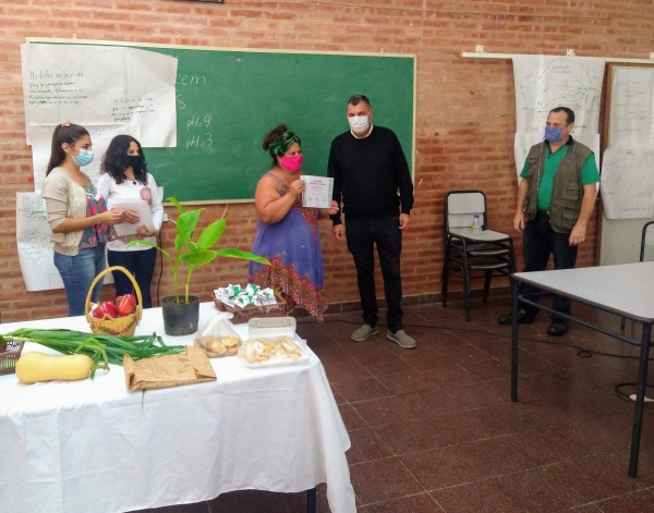Villa Giardino: entregaron los certificados del Taller de Huerta Agroecol&oacute;gica Comunitaria