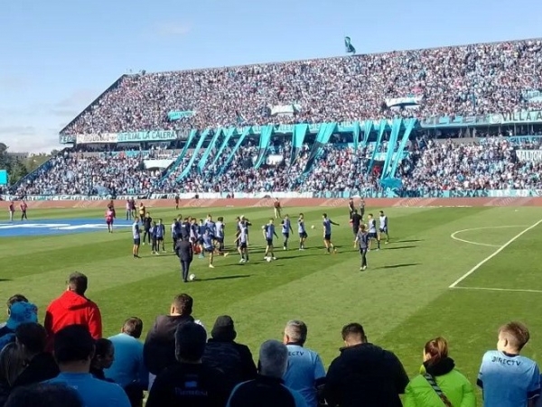 Proh&iacute;ben la entrada a los partidos de Belgrano a un padre que no paga la cuota alimentaria