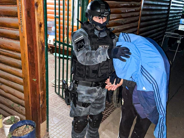 Secuestro de drogas y un detenido en Cosqu&iacute;n