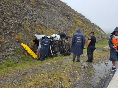 Choque y vuelco en la Autov&iacute;a de Punilla: un herido