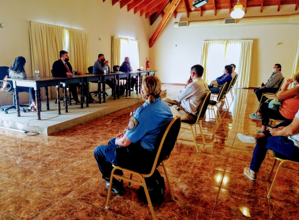 Villa Giardino: reunión entre autoridades policiales, hoteleros y cabañeros