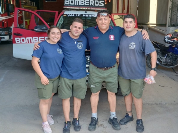 Bomberos de Valle Hermoso viajan a Chile para colaborar en la lucha contra los incendios