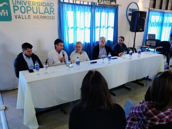Anunciaron la instalaci&oacute;n de la fibra &oacute;ptica en Valle Hermoso
