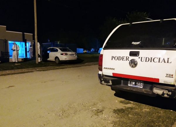 Contin&uacute;a la b&uacute;squeda de Ivana: realizaron pericias cient&iacute;ficas en su casa