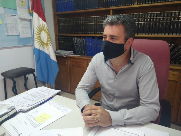 Dieminger: "estamos en la parte final para inaugurar la f&aacute;brica de adoquines"