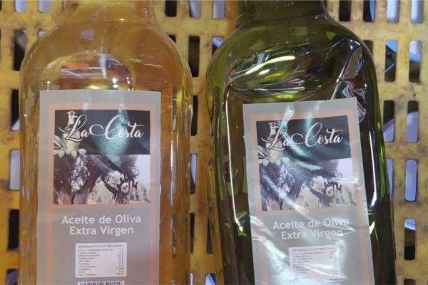 Proh&iacute;ben la comercializaci&oacute;n de tres marcas de aceite de oliva