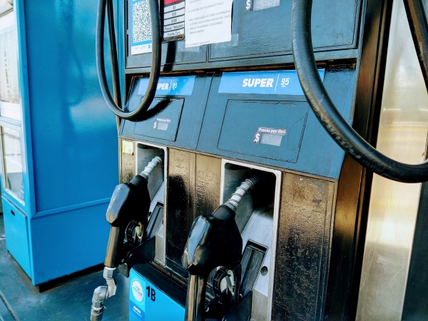 Desde ma&ntilde;ana rige un nuevo aumento en los combustibles