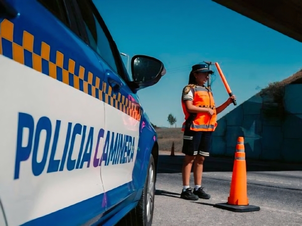 Aprobaron actualizaci&oacute;n de la Ley Provincial de Tr&aacute;nsito: luces diurnas, controles y reiterancia