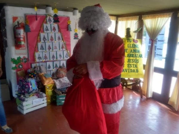 Pap&aacute; Noel recorre los barrios de Villa Giardino