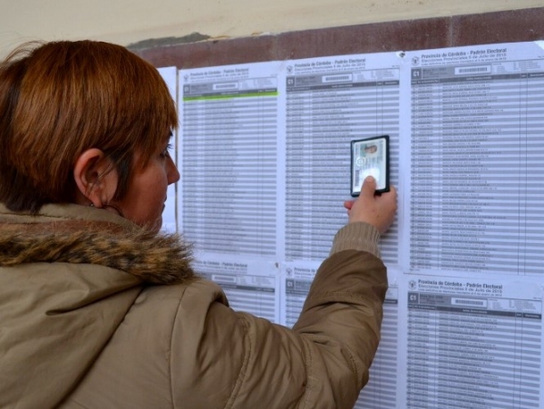 Remarcan que el domingo 25 de junio no se puede sufragar con versiones digitales del DNI