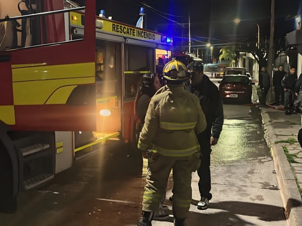 Incendio en una vivienda de Huerta Grande: una habitaci&oacute;n se quem&oacute; por completo