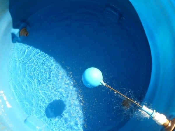 Contin&uacute;a la campa&ntilde;a de limpieza de tanques de agua domiciliarios