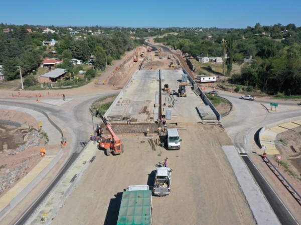 Autov&iacute;a Punilla, con tres frentes de obra activos y un avance del 83 por ciento